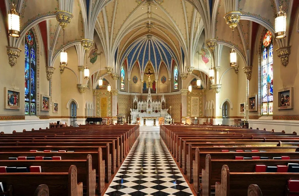 Capa: Baixar Catecismo para Adultos FSSPX: Acesso Rápido e Completo
